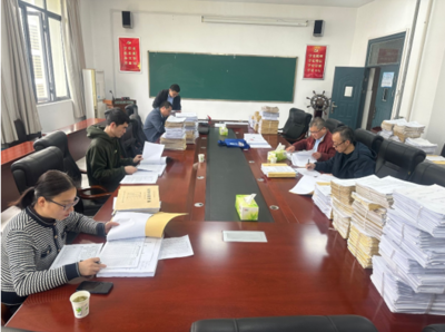 聚焦審核評估，以查促建強(qiáng)內(nèi)涵——學(xué)校開展教學(xué)相關(guān)過程材料專項(xiàng)督查與評價(jià)活動(dòng)